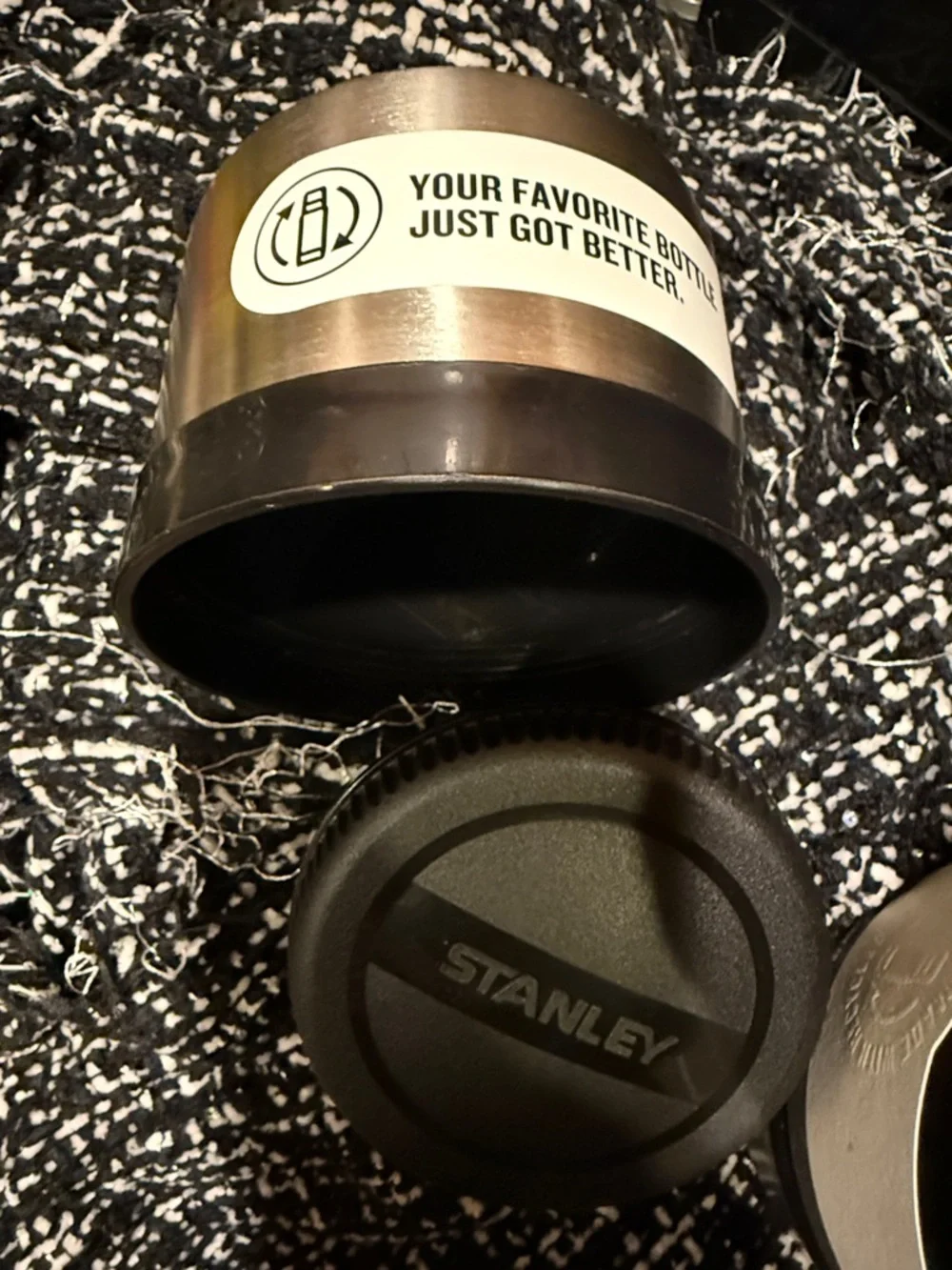 Stanley Classic Food Jar in Matte Black with Stainless Accents new 24 oz - Picture 7 of 8